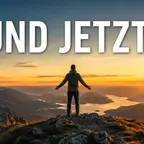 Person blickt entspannt auf Bergipfel nach erfolgreich erreichtem Zielgewicht